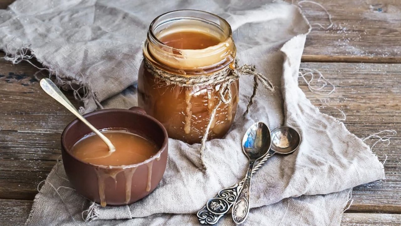 Golden Syrup Caramel Sauce 