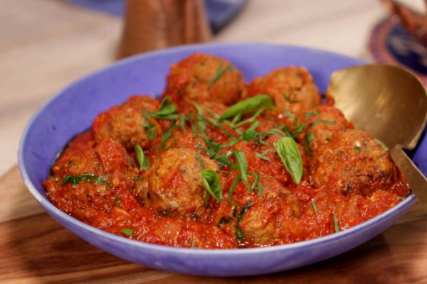 moroccan lamb meatballs in rich tomato sauce
