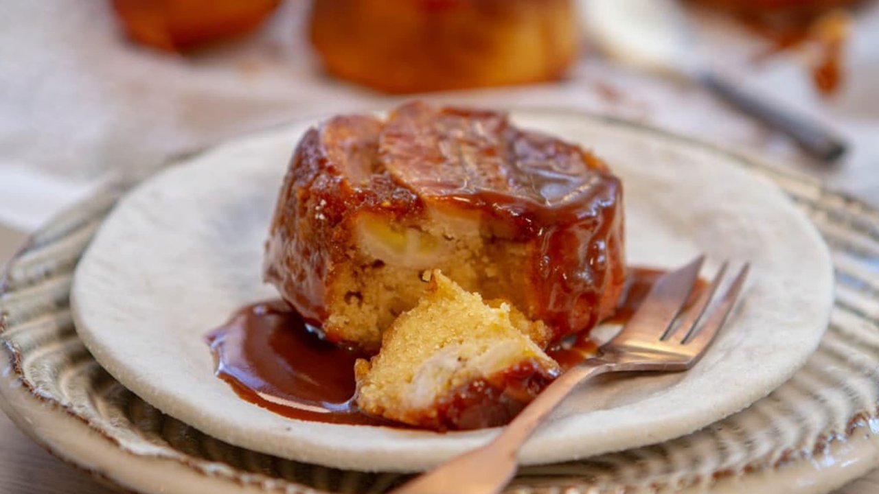 Banana Caramel Upside Down Cake