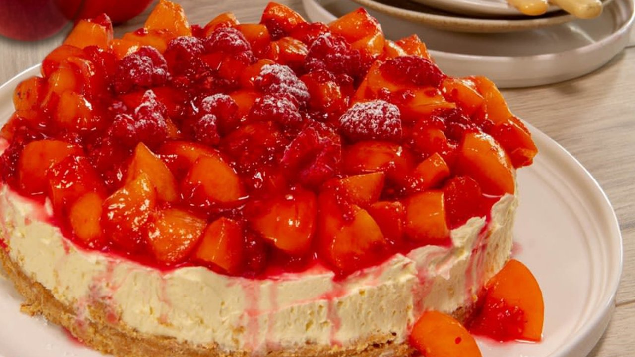 No Bake Peach Melba Cheesecake