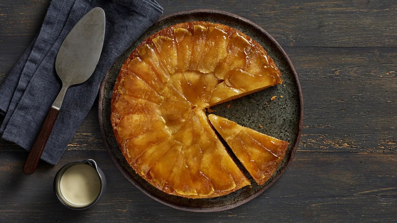 upside down apple cake