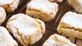 Almond Ricciarelli Cookies