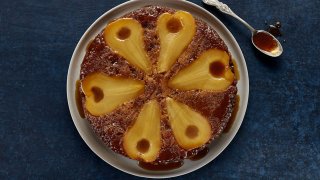 upside down pear cake