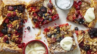 fruit bowl crumble tart